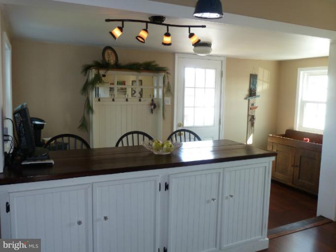 17008 Broadfording Road Hagerstown, MD 21740 - Photo 1 of 27 Kitchen