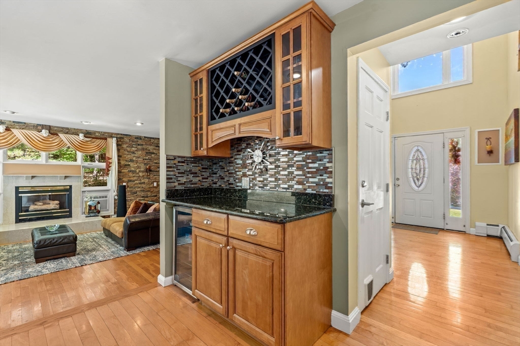 9 Abby Road Westford, MA 01886 - Photo 21 of 41