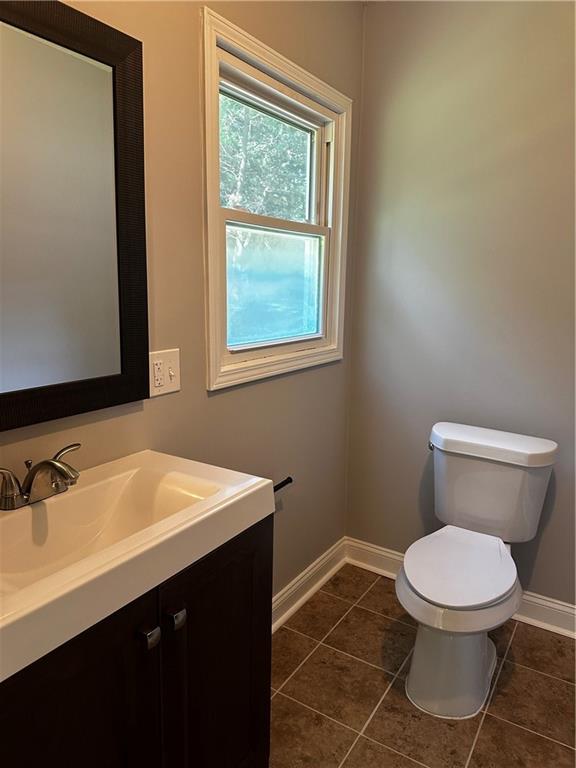 10790 Waters Road Alpharetta, GA 30022 - Photo 13 of 33