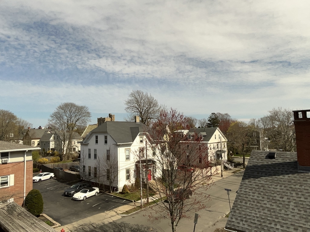 13 Portland Street, Unit 4 Lynn, MA 01902 - Photo 3 of 18