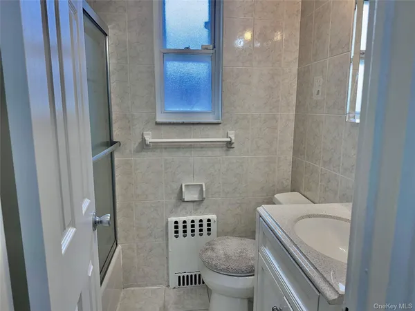 $3,000 | 255-55 75th Avenue, Unit GV31 | Glen Oaks