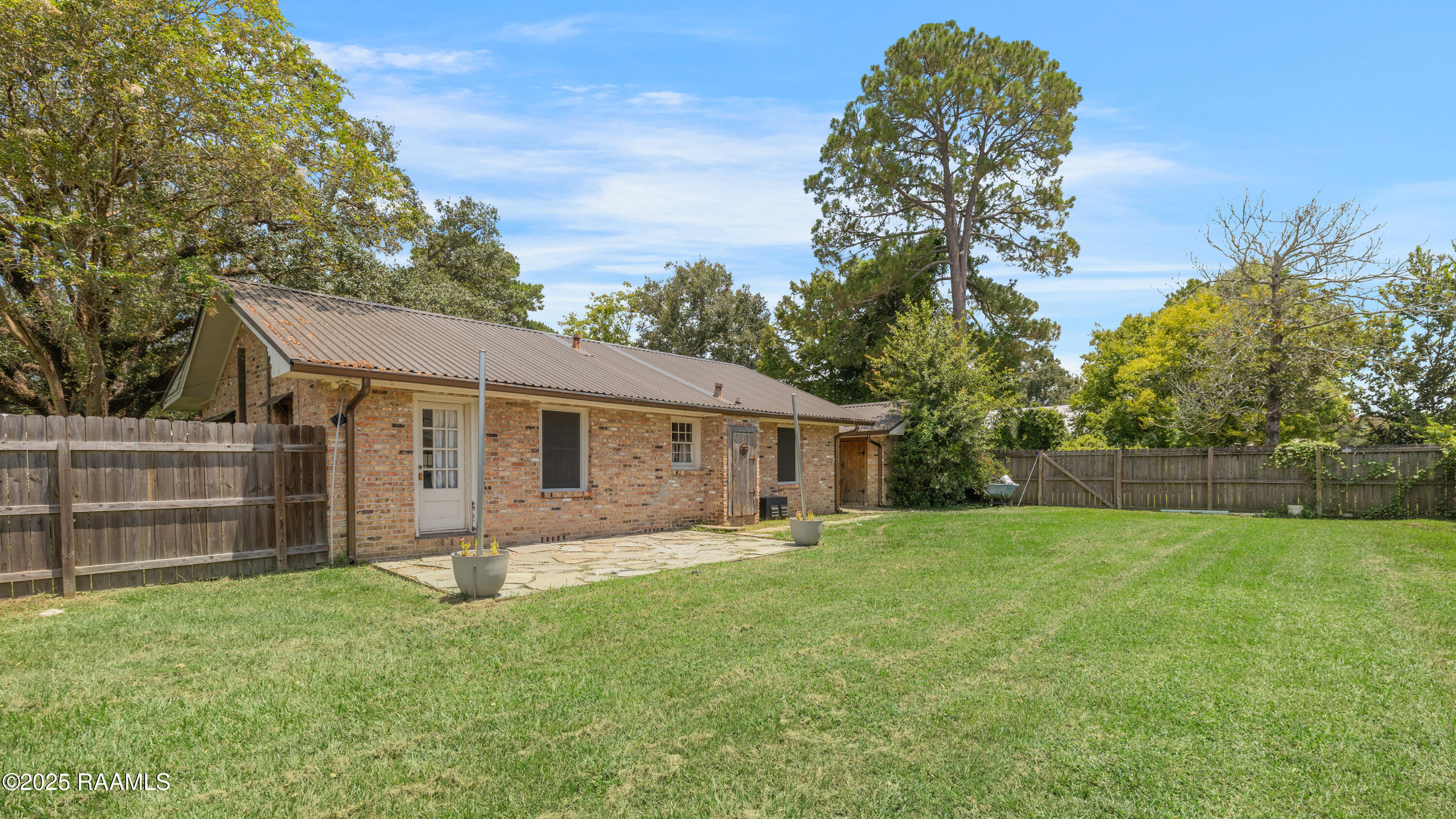 1017 Solomon Street Breaux Bridge, LA 70517 - Photo 28 of 35 1017 Solomon-28