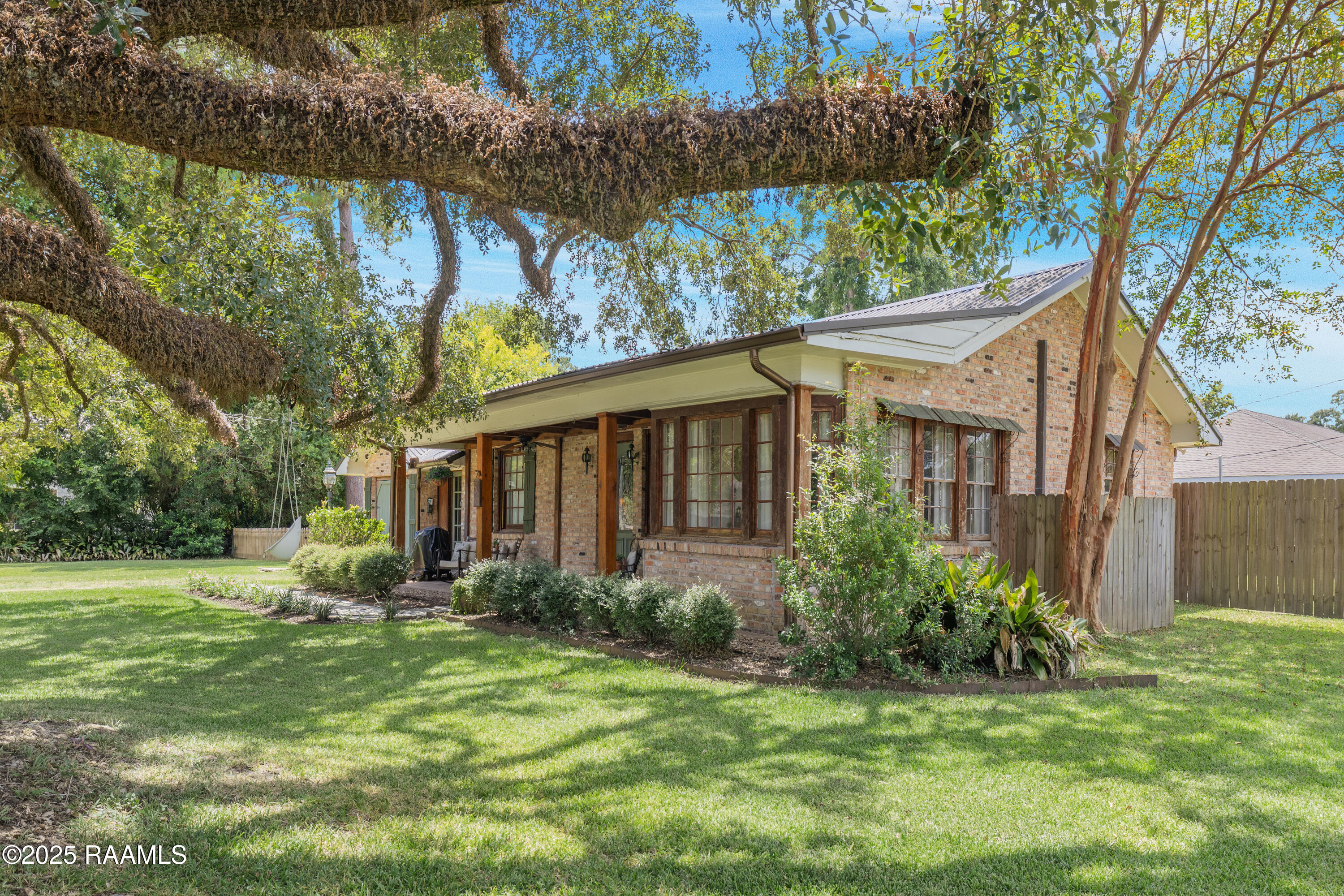 1017 Solomon Street Breaux Bridge, LA 70517 - Photo 35 of 35 1017 Solomon-35