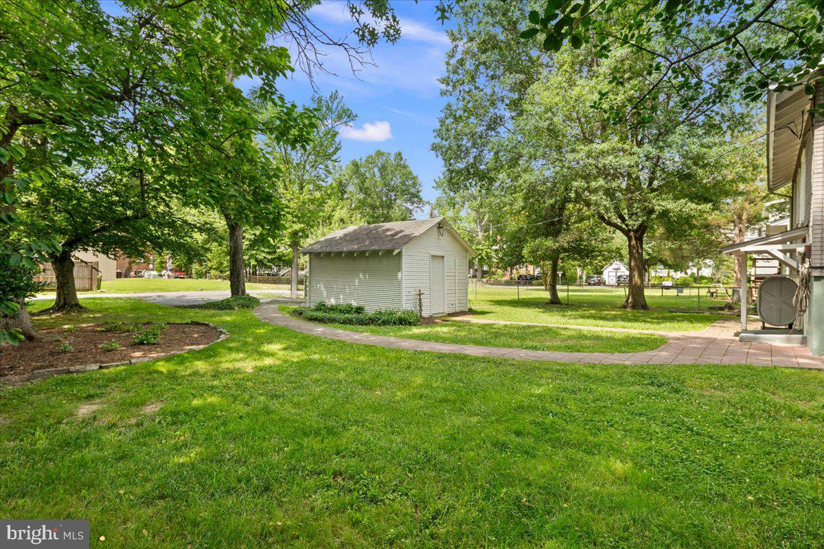 4805 Calvert Road College Park, MD 20740 - Photo 31 of 36