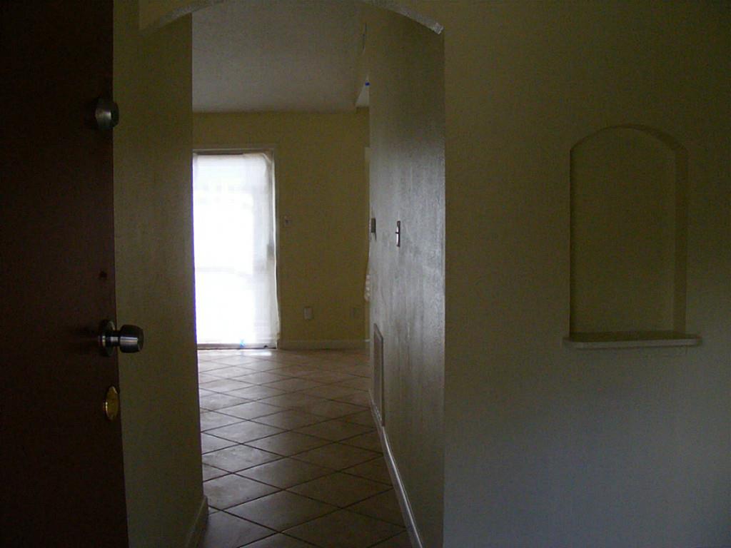 1615 Mosher Lane Houston, TX 77088 - Photo 4 of 10 a view of a bathroom