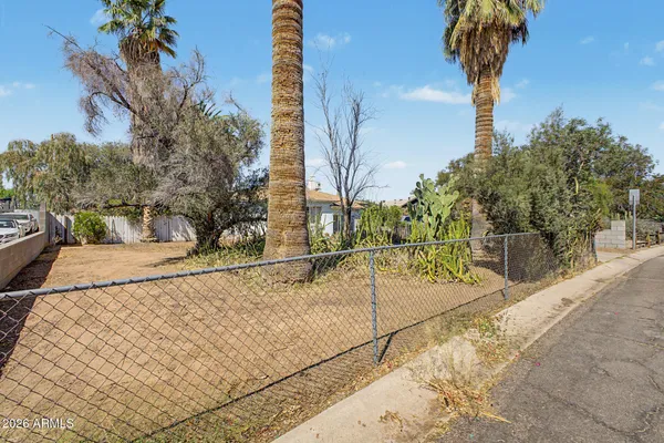 $550,000 | 916 East Cambridge Avenue, Phoenix, AZ 85006