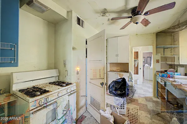 $550,000 | 916 East Cambridge Avenue, Phoenix, AZ 85006