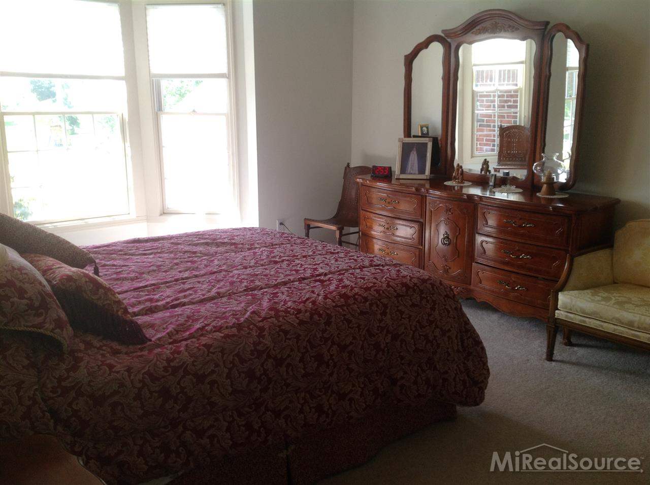 1185 Miners Run Rochester, MI 48306 - Photo 14 of 27 Bedroom