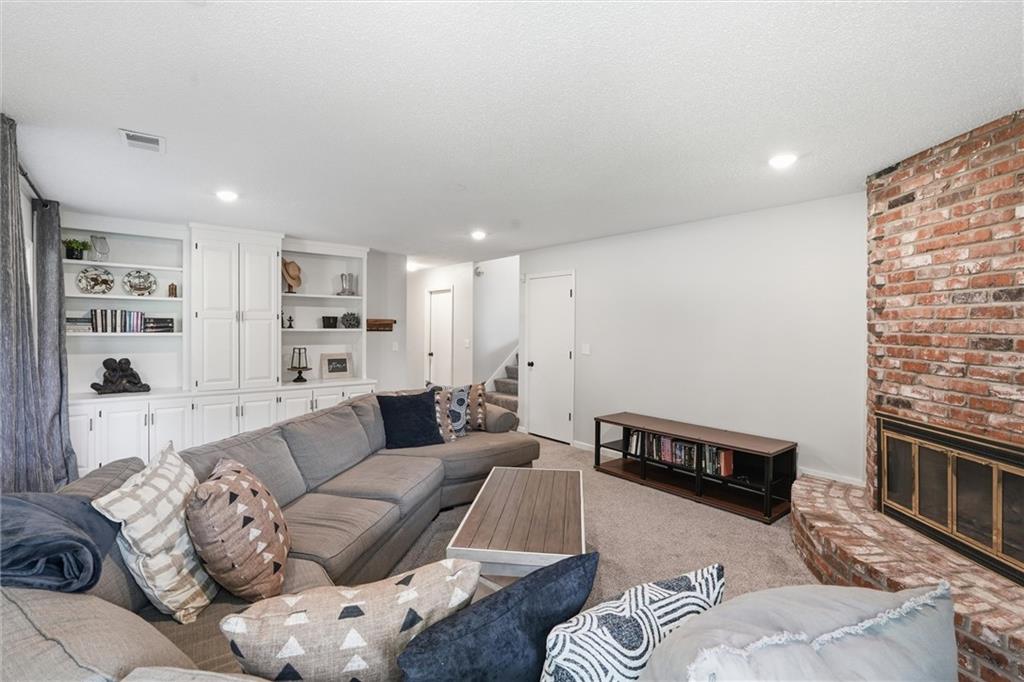 8531 Long Street Lenexa, KS 66215 - Photo 25 of 30