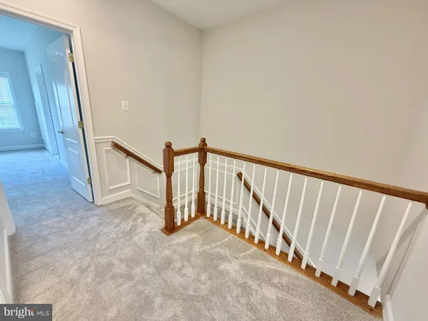 $3,600 | 300 Garden View Square, Rockville, MD 20850