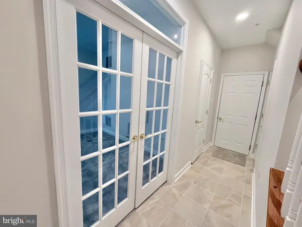 $3,600 | 300 Garden View Square, Rockville, MD 20850