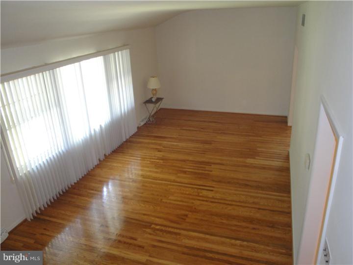 230 Drake Road Cherry Hill, NJ 08034 - Photo 14 of 22 Living Room