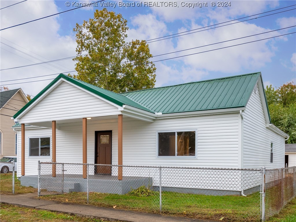 42 Valley Street Winfield, WV 25213 - Photo 3 of 21 Gallery Image 3