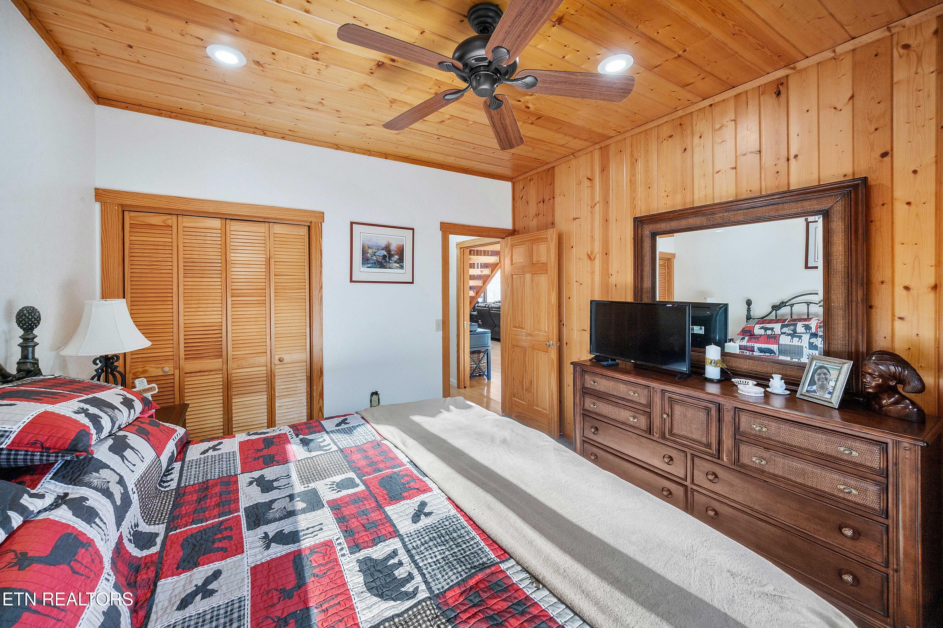 414 Gold Road Cosby, TN 37722 - Photo 31 of 58 L40A1345