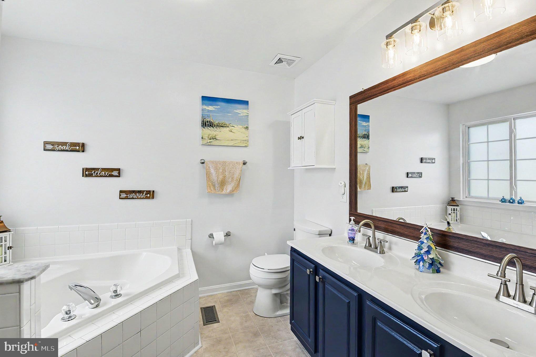749 Shallow Ridge Court Abingdon, MD 21009 - Photo 12 of 31 Soaking tub in Owner's Bathroom