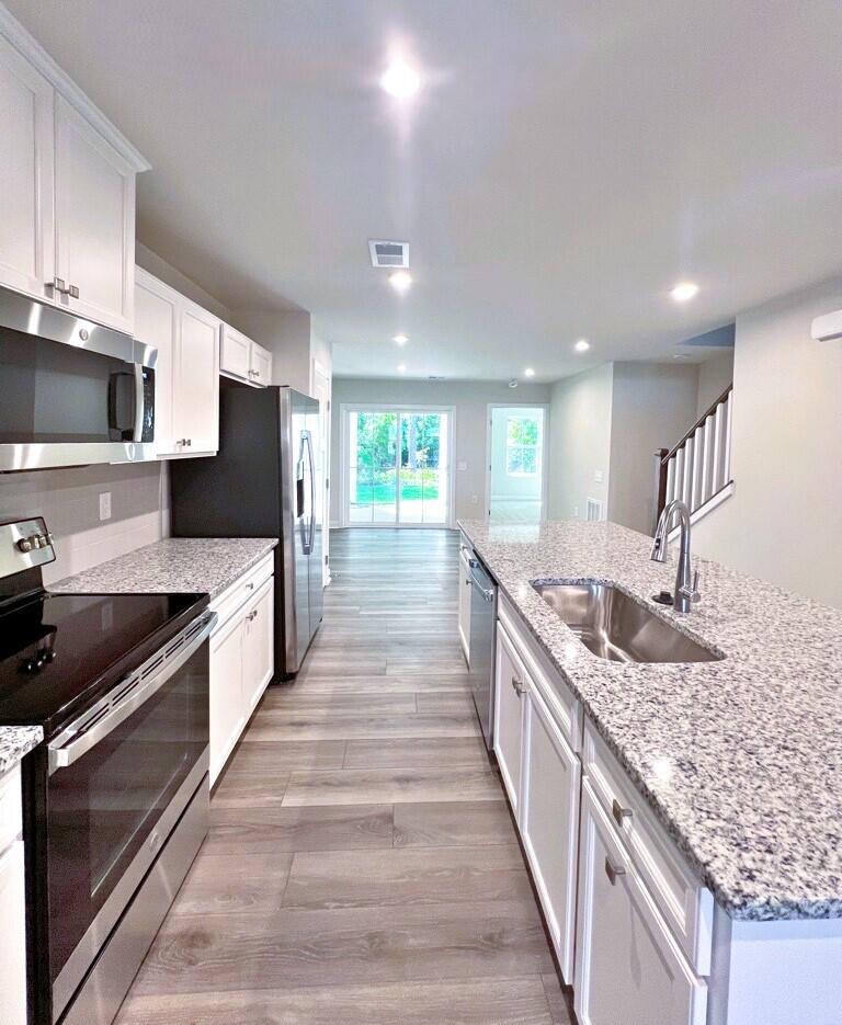 304 Picard Loop Santee, SC 29142 - Photo 3 of 24 Kitchen