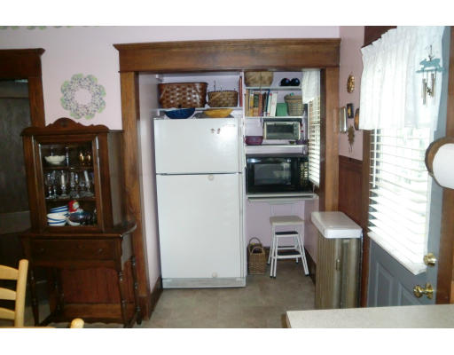 73 Groveland Street Springfield, MA 01108 - Photo 10 of 20 Gallery Image 10