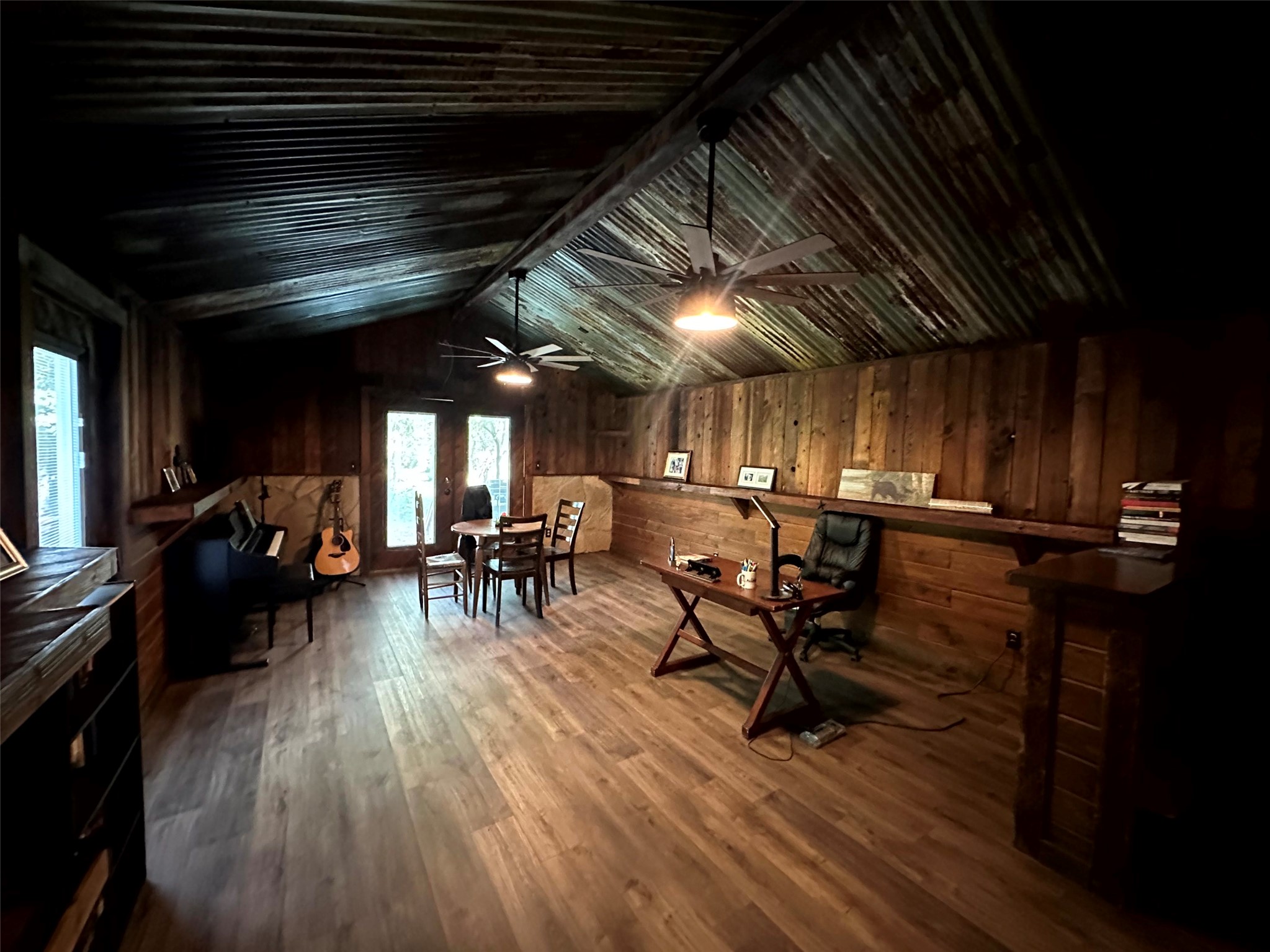 12289 Thompson Road Willis, TX 77318 - Photo 15 of 20 Additional room that could function as game room, office, or an entertaining space.