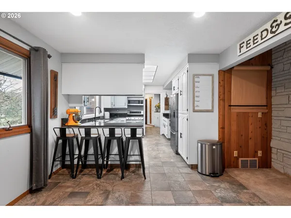 $734,900 | 735 Southwest Mill Street, Sheridan, OR 97378