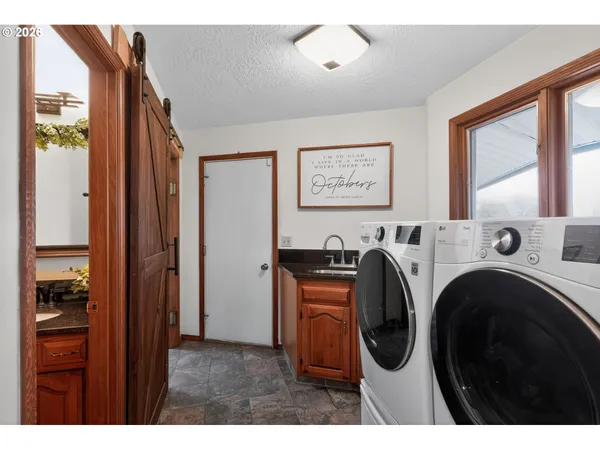 $734,900 | 735 Southwest Mill Street, Sheridan, OR 97378