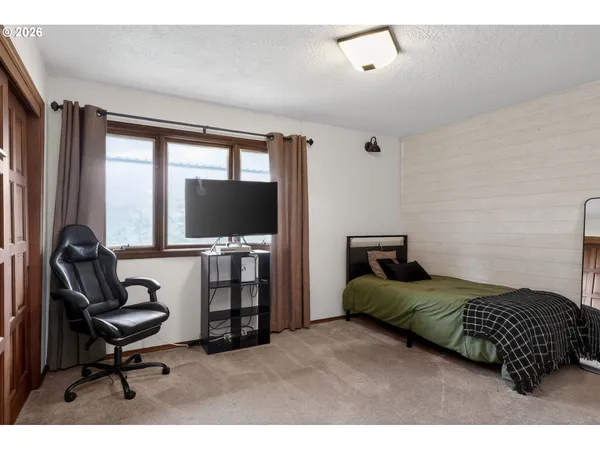 $734,900 | 735 Southwest Mill Street, Sheridan, OR 97378