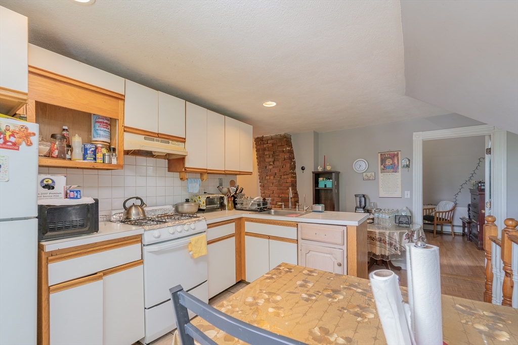 68 Cook Avenue Chelsea, MA 02150 - Photo 10 of 20