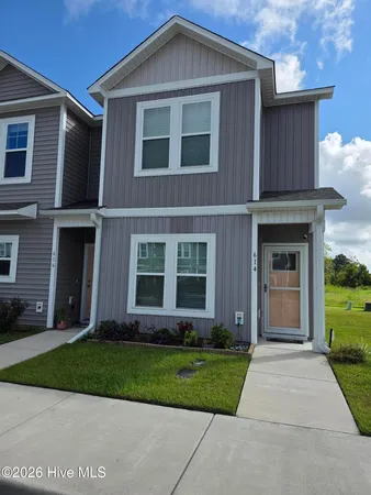 $198,000 | 614 Jacks Xing Drive, Hubert, NC 28539