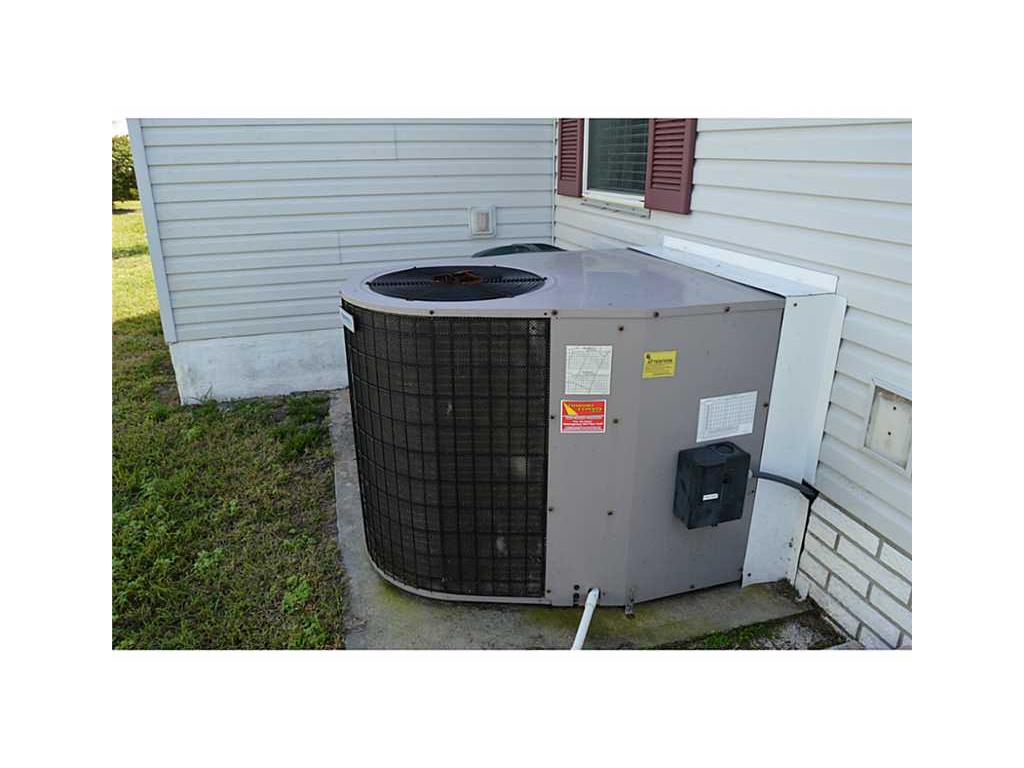 7559 Chasta Road Micco, FL 32976 - Photo 27 of 35 Gallery Image 27
