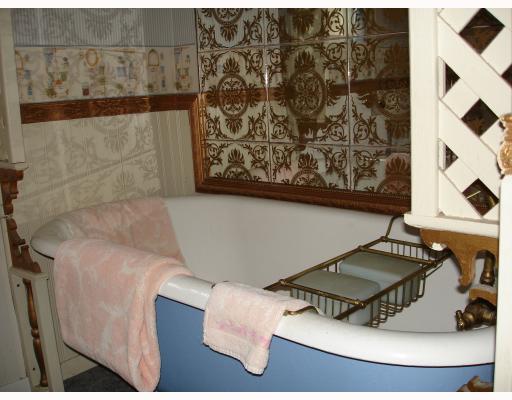 14941 Ardara Road North Huntingdon, PA 15642 - Photo 10 of 17 Other. Main bath with claw foot tub