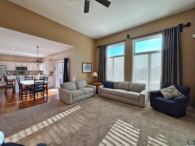 $539,900 | 1033 Stonecreek Drive, Lawrence, KS 66049