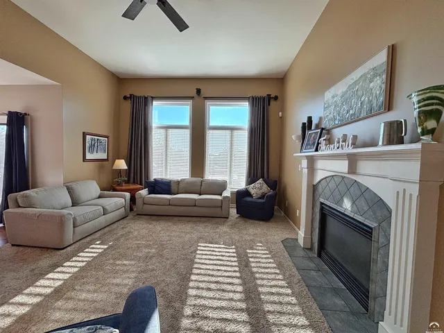 $539,900 | 1033 Stonecreek Drive, Lawrence, KS 66049