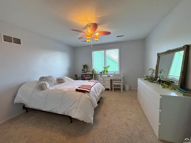 $539,900 | 1033 Stonecreek Drive, Lawrence, KS 66049