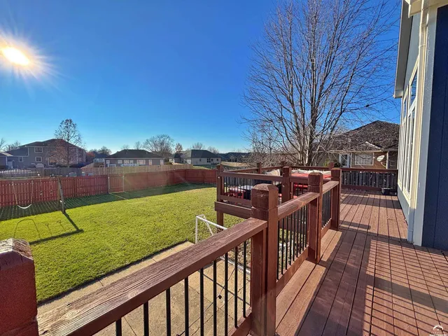 $539,900 | 1033 Stonecreek Drive, Lawrence, KS 66049