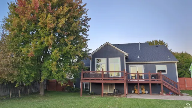 $539,900 | 1033 Stonecreek Drive, Lawrence, KS 66049