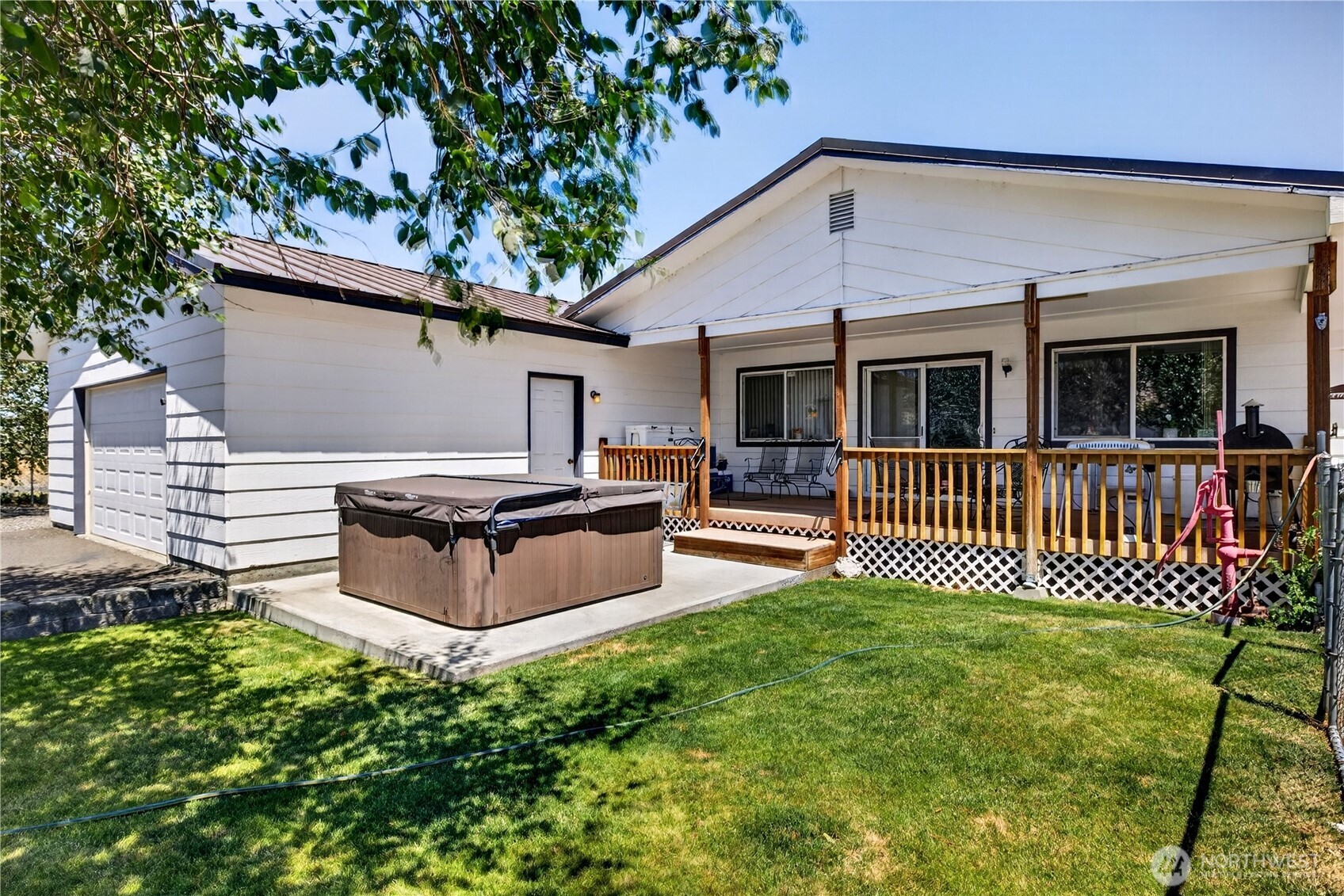 301 Arrowhead Place Southwest Mattawa, WA 99349 - Photo 4 of 36
