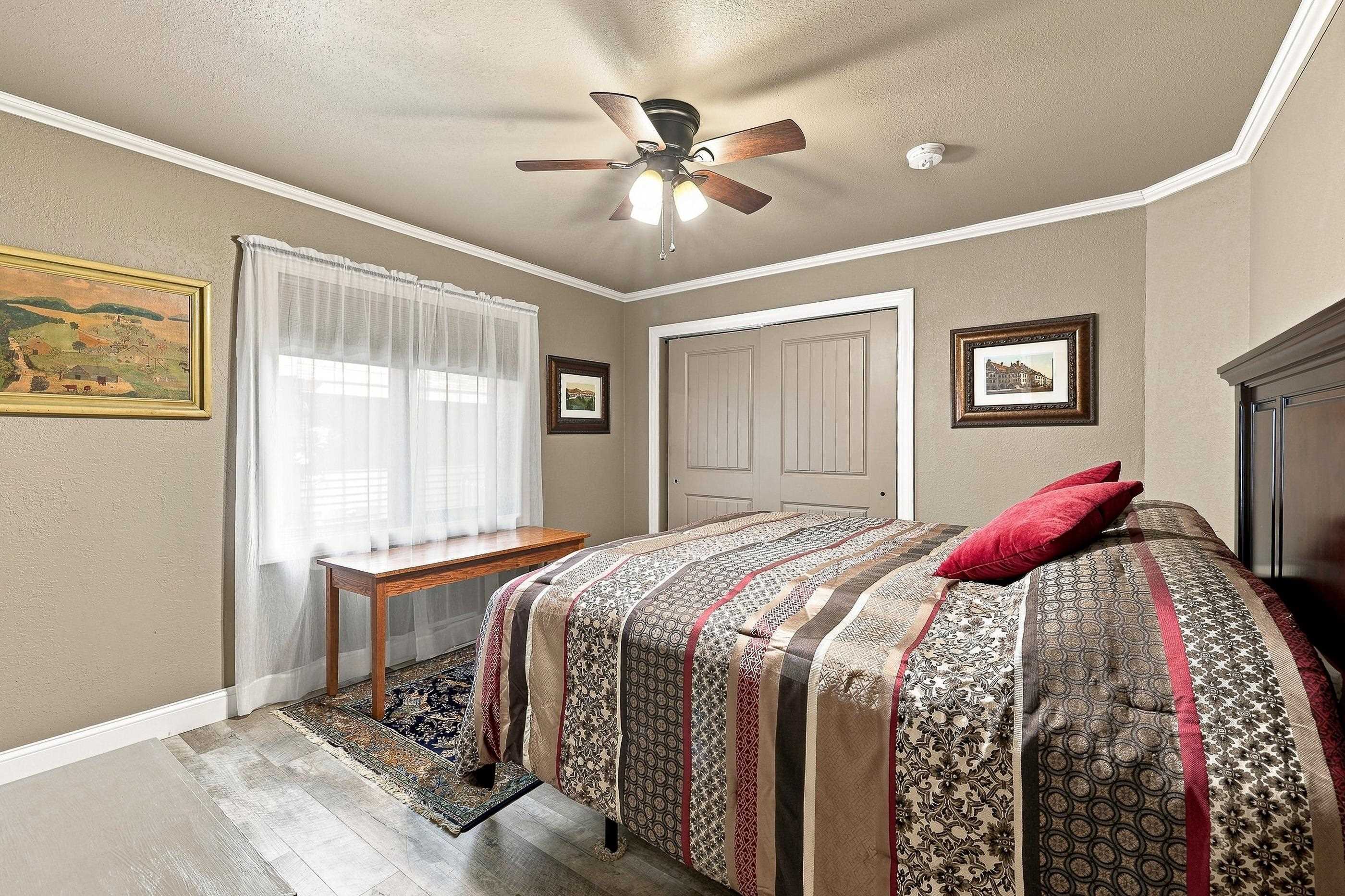911 Taylor Road Amherst Junction, WI 54407 - Photo 5 of 50 Gallery Image 5