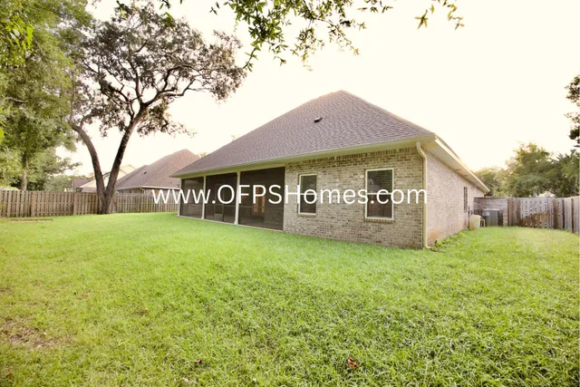 $3,500 | 1438 East Shores Boulevard, Gulf Breeze, FL 32563