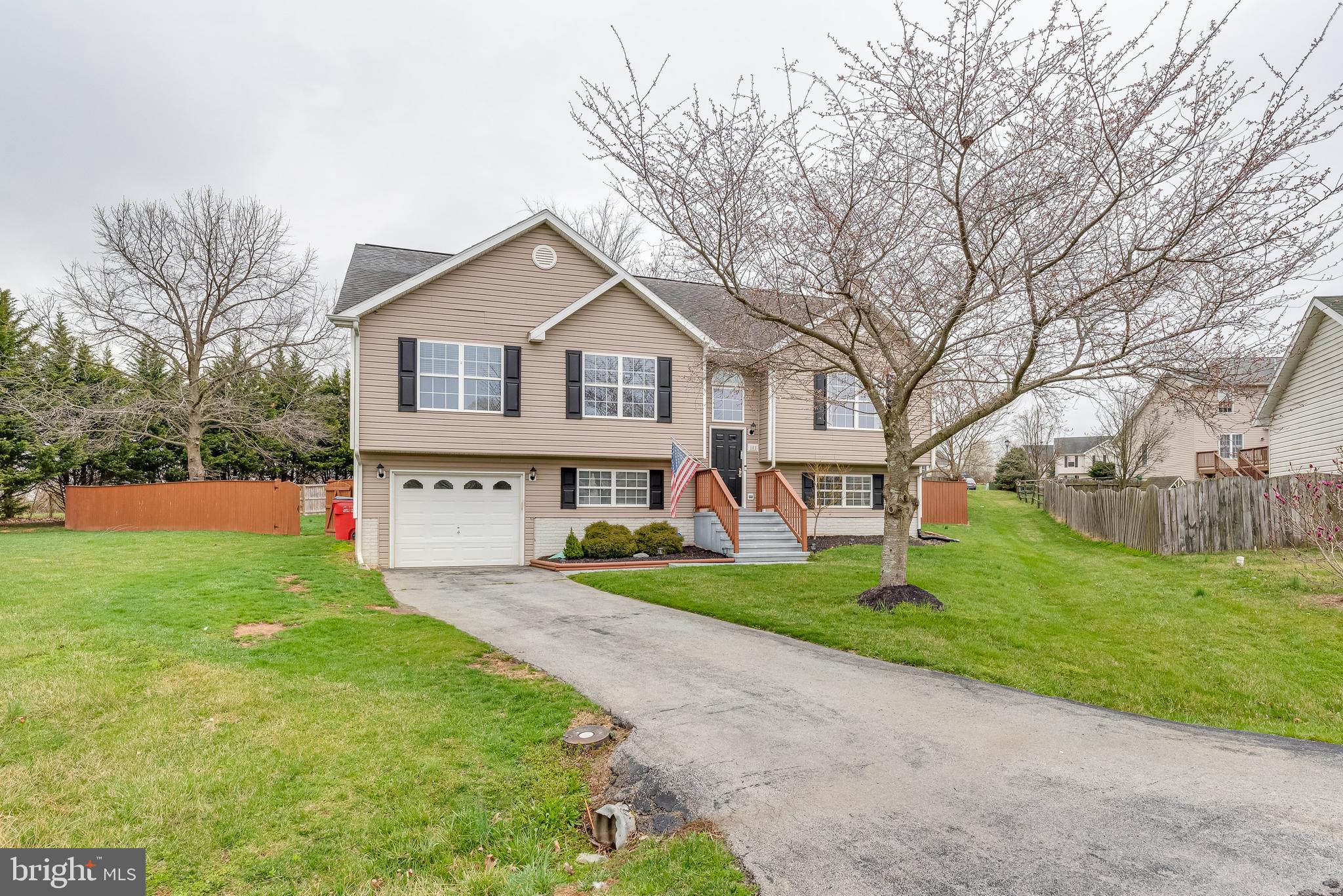 182 Jack Rabbit Lane Ranson, WV 25438 - Photo 2 of 50