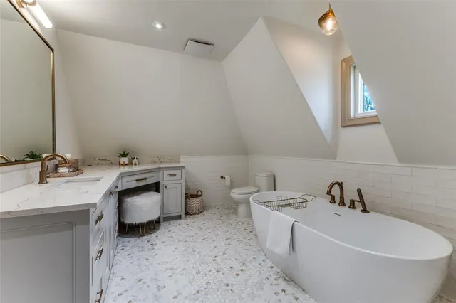 $1,399,000 | 18 Kilchurn, Garland, TX 75044