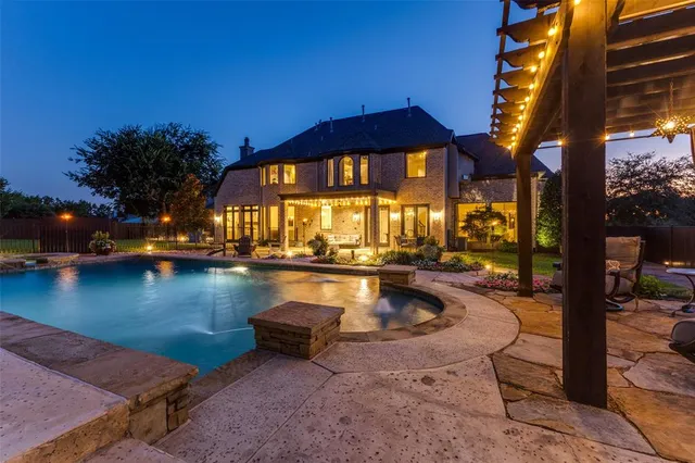 $1,399,000 | 18 Kilchurn, Garland, TX 75044