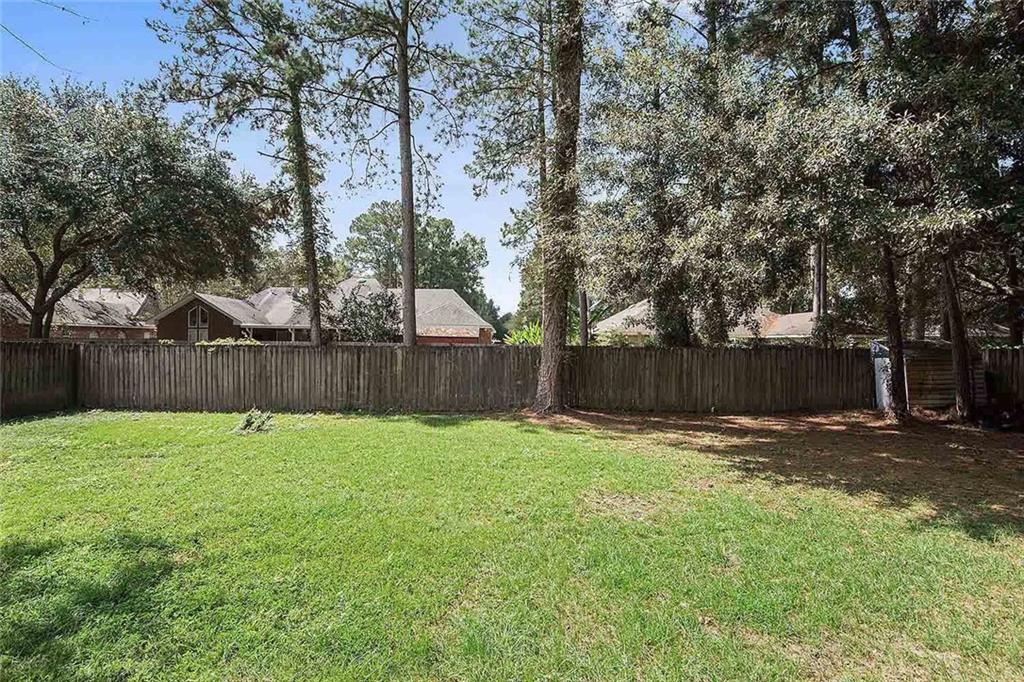 44 Trace Loop Mandeville, LA 70448 - Photo 9 of 10 Gallery Image 9