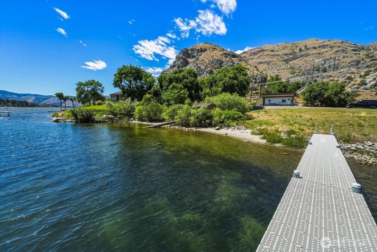 200 Stayman Flats Road Chelan, WA 98816 - Photo 13 of 35