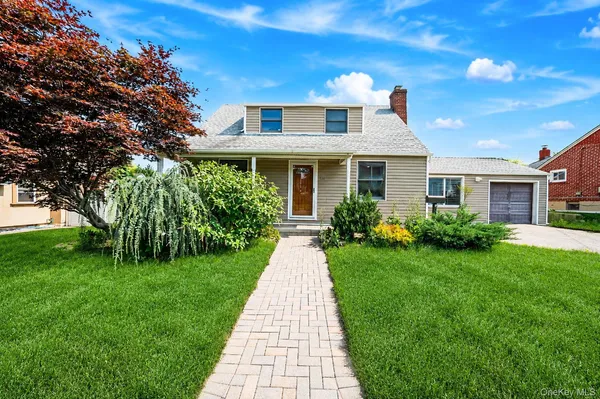 $799,999 | 12 Nelson Street, Elmont, NY 11003