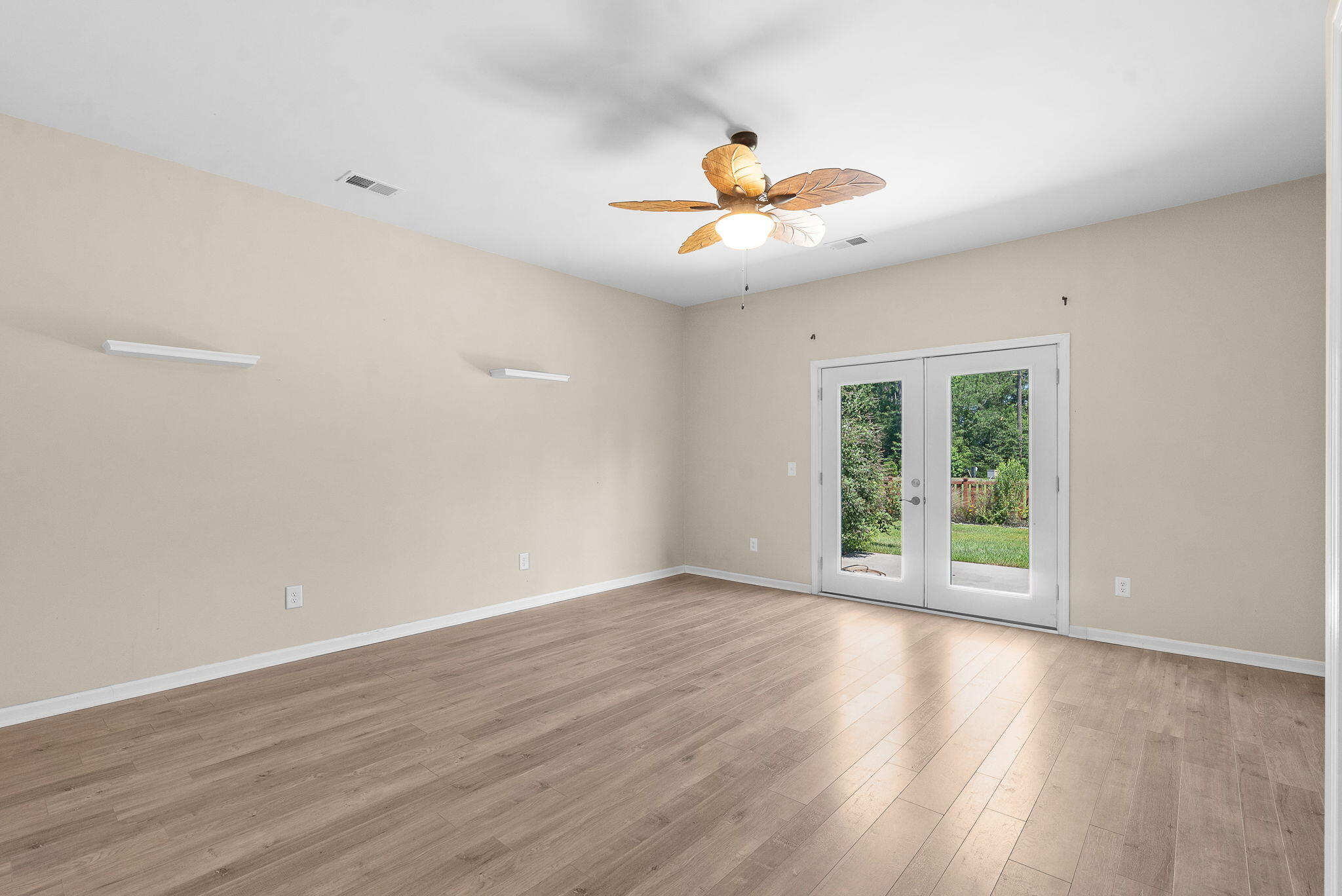 477 Spanish Wells Road Summerville, SC 29486 - Photo 12 of 32 14-web-or-mls-Barclay Media Co. -12