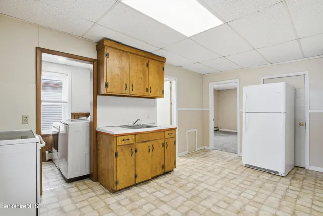 $374,900 | 91 Dalton Avenue, Pittsfield, MA 01201