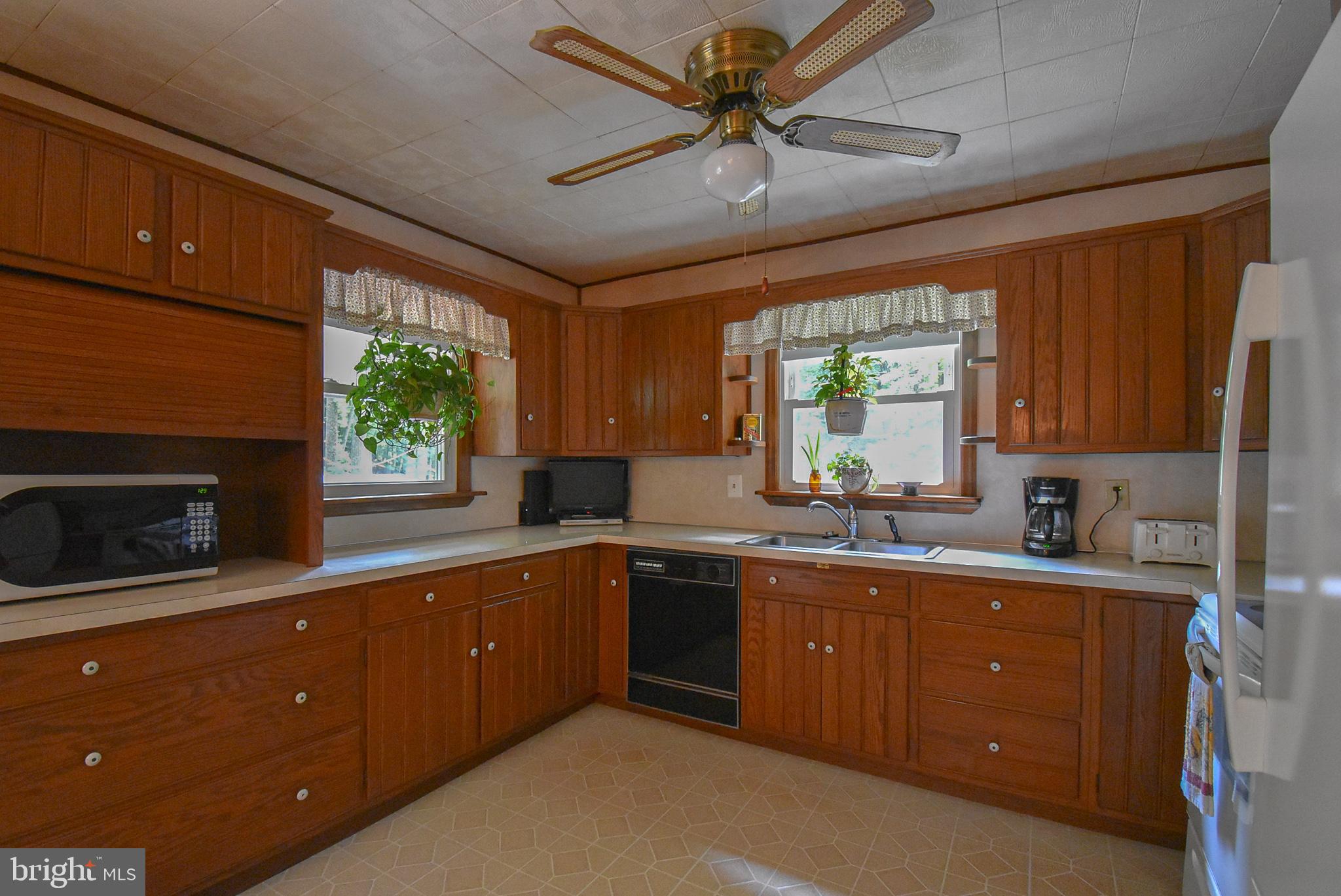1258 Shadyside Road Downingtown, PA 19335 - Photo 8 of 37 Gallery Image 8