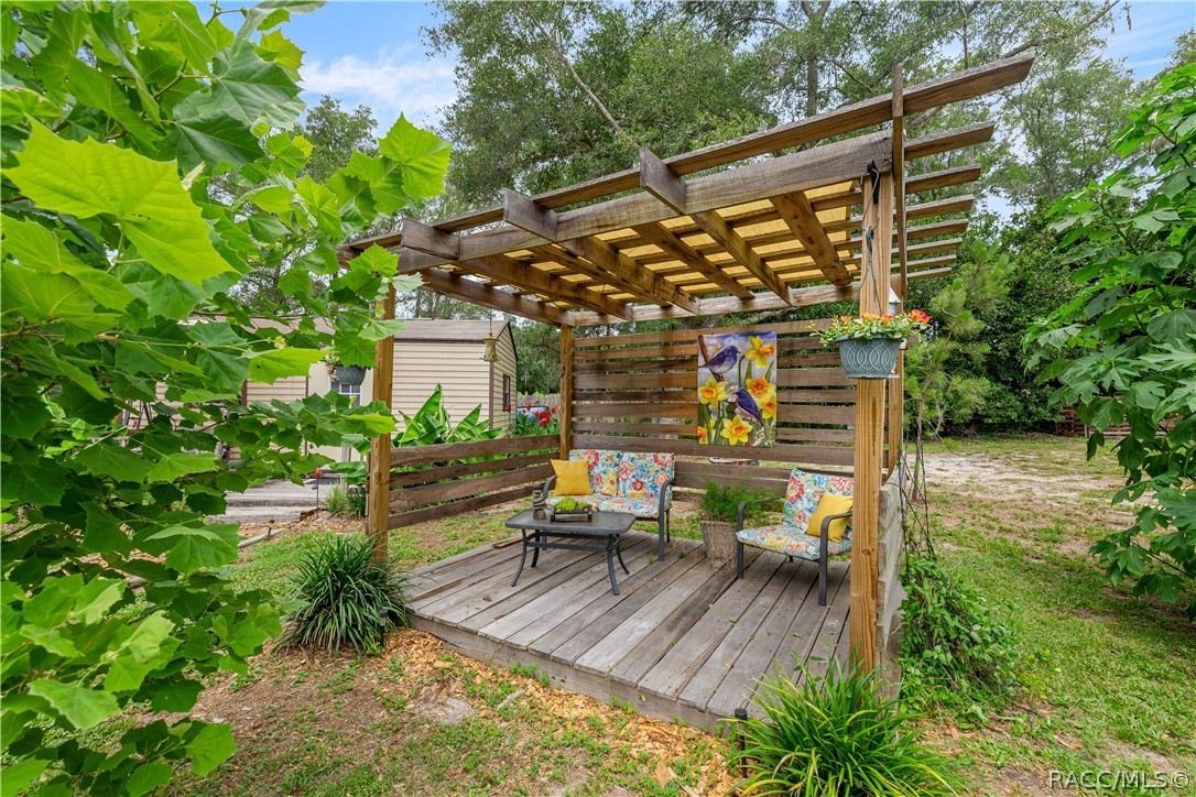 4556 East View Top Lane Inverness, FL 34452 - Photo 26 of 67 Sitting for Guest House