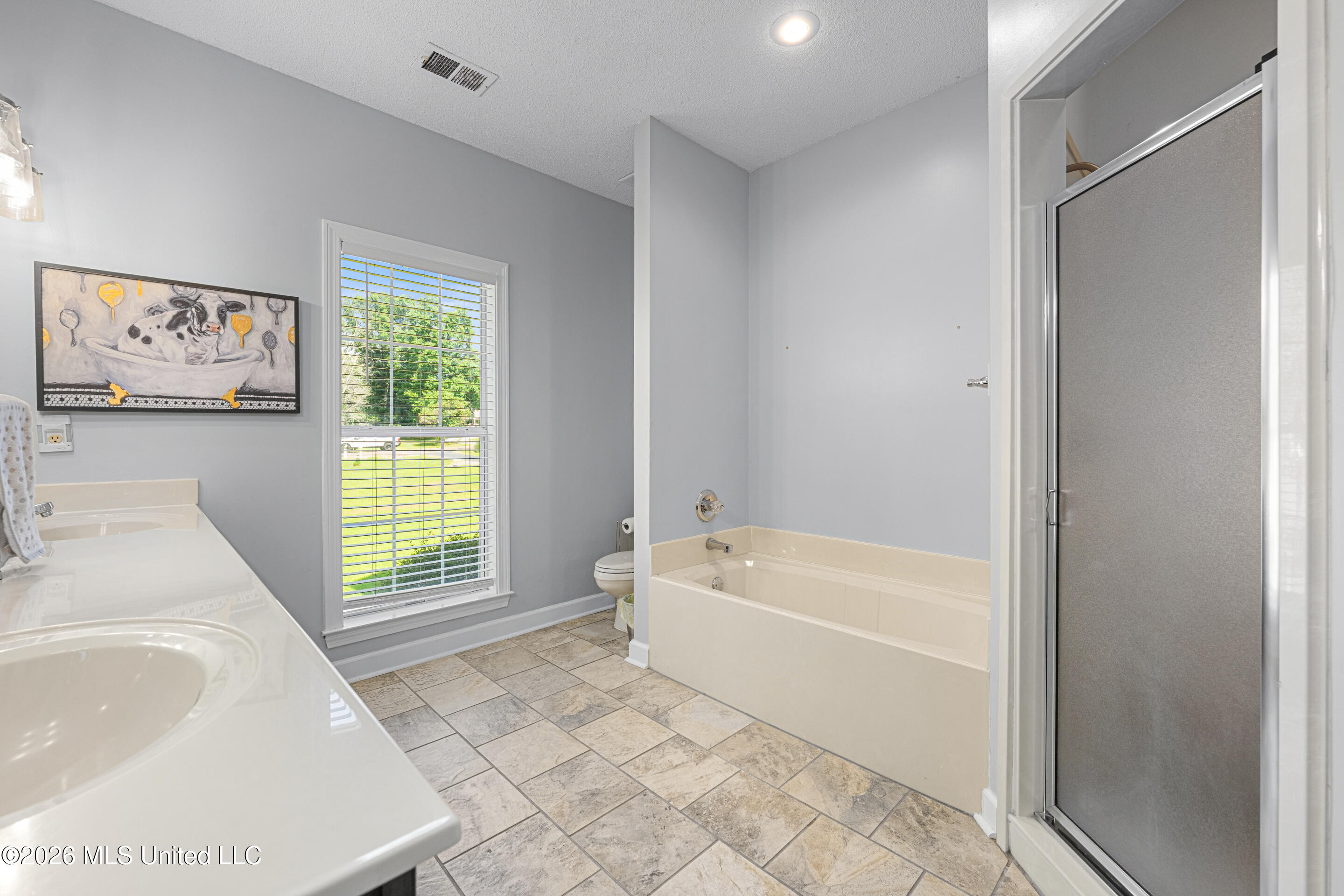127 West Sweetwater Road Byhalia, MS 38611 - Photo 8 of 25 Primary Bath