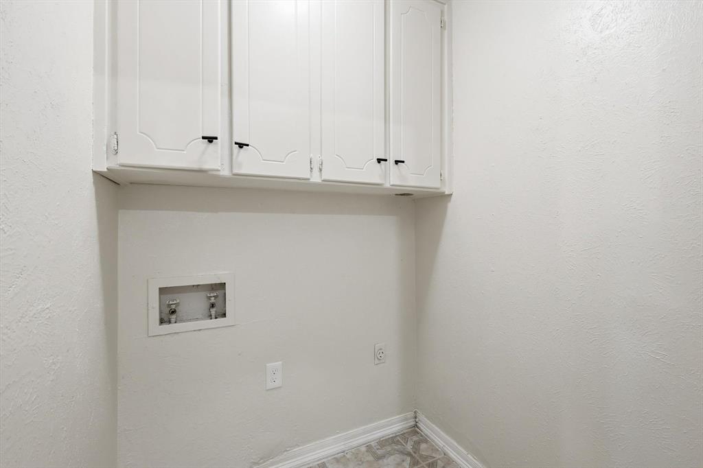 756 East Pecan Street Hurst, TX 76053 - Photo 8 of 19 a view of a sink