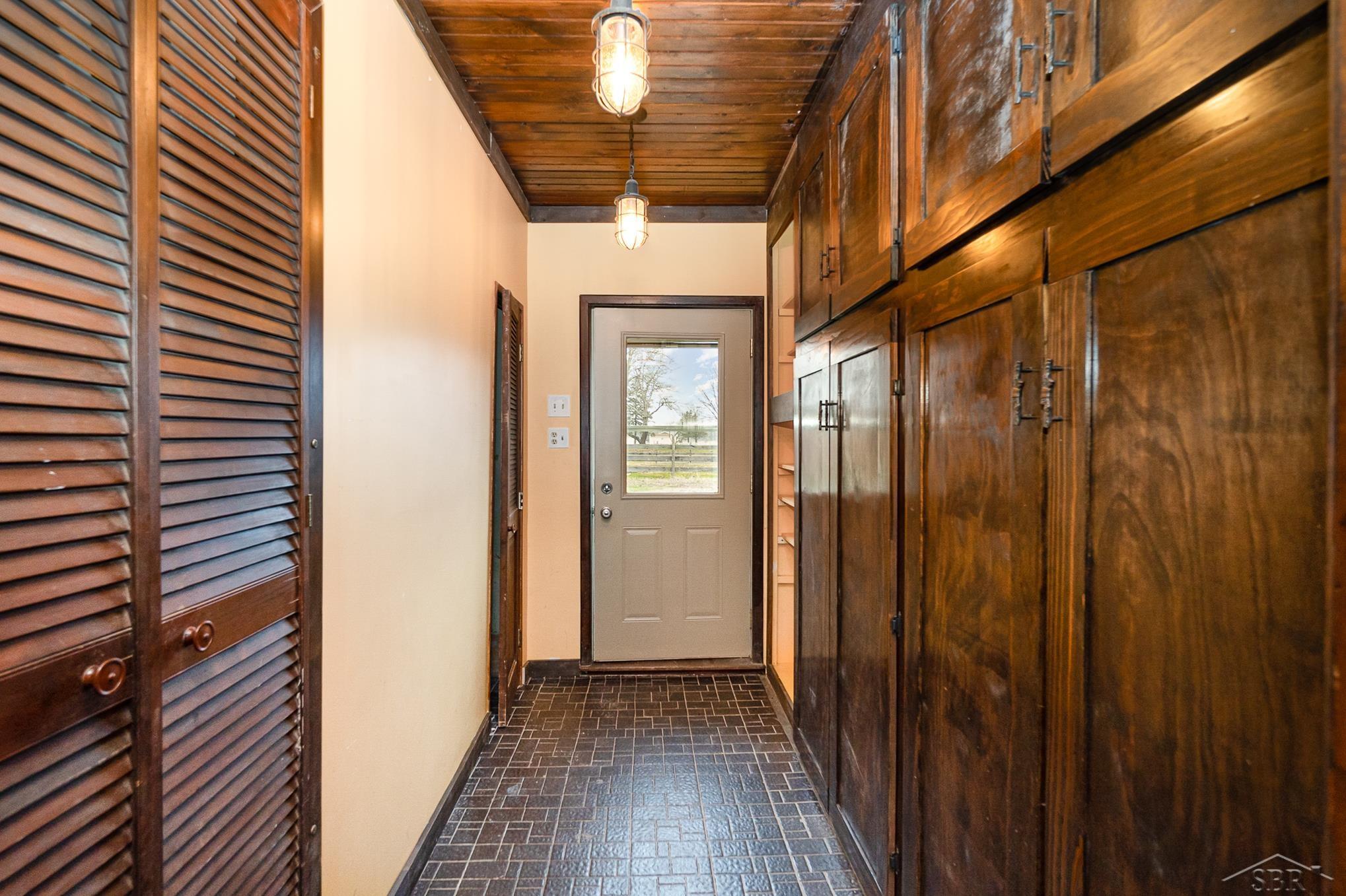 17295 Geddes Road Hemlock, MI 48626 - Photo 26 of 30 50098933-25.JPG